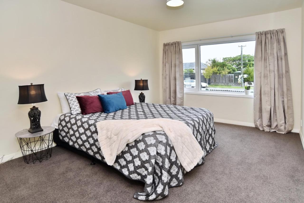 Weston Villa - Spacious & Family Friendly - Bookahome Christchurch Exterior photo